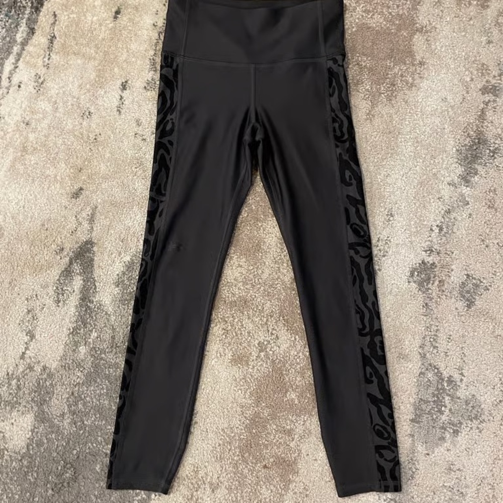 Women’s Dark Gray Under Armour Leggings